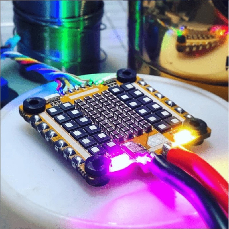 NewBeeDrone Infinity305 30*30 Stack (ESC+FC) – 30x30mm