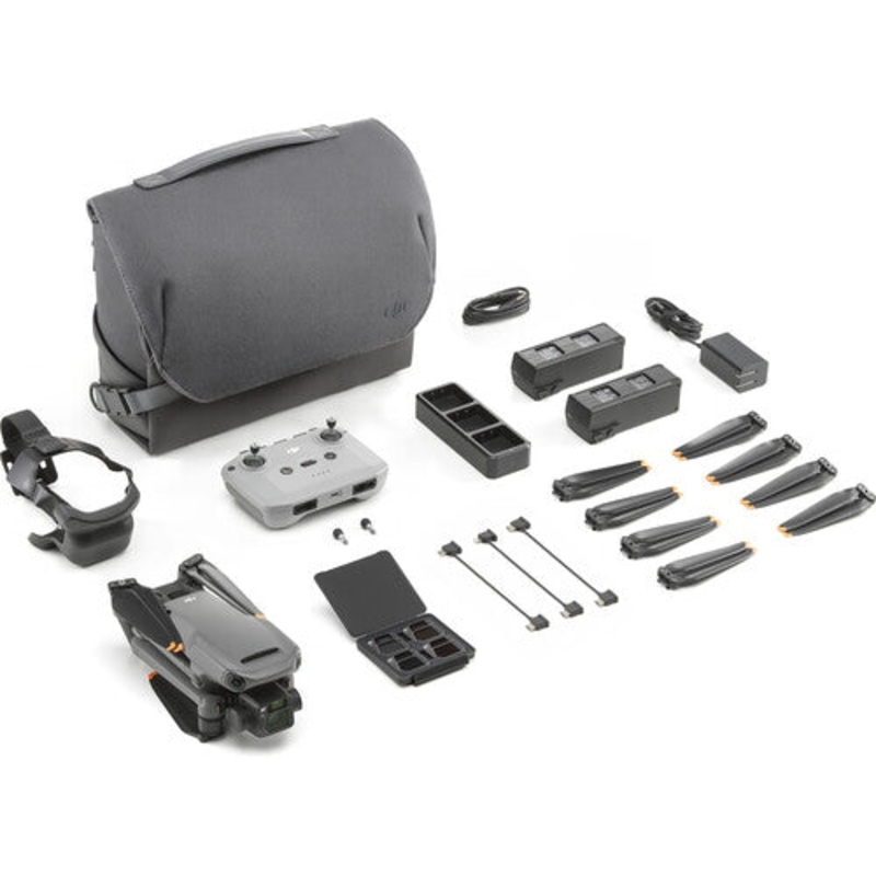 DJI – Mavic 3 Fly More Combo