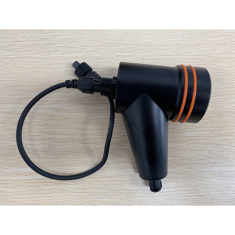 Chasing – M2 Pro Max left LED light