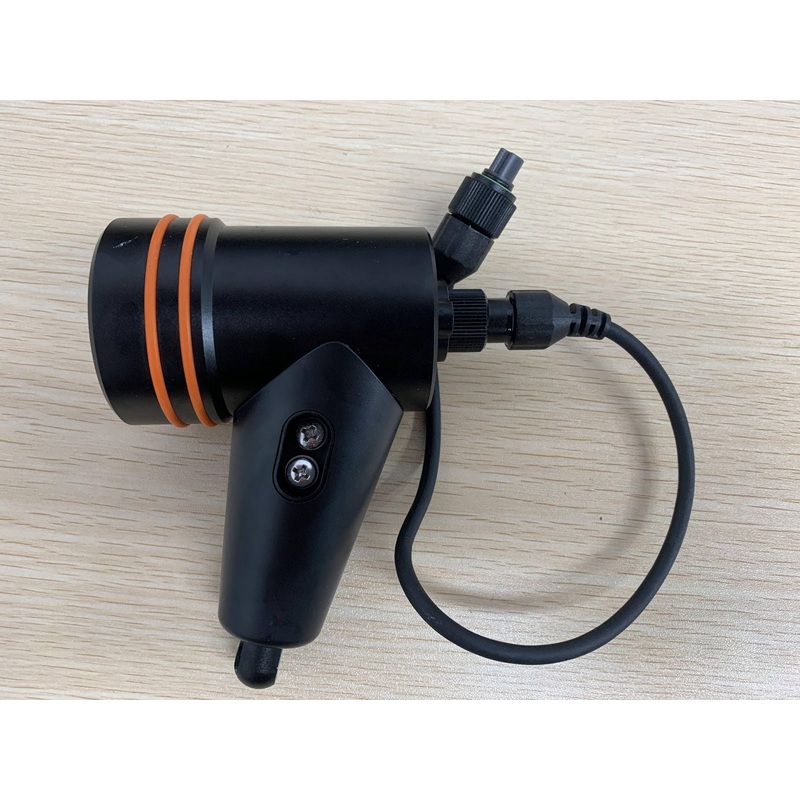 Chasing – M2 Pro Max right LED light